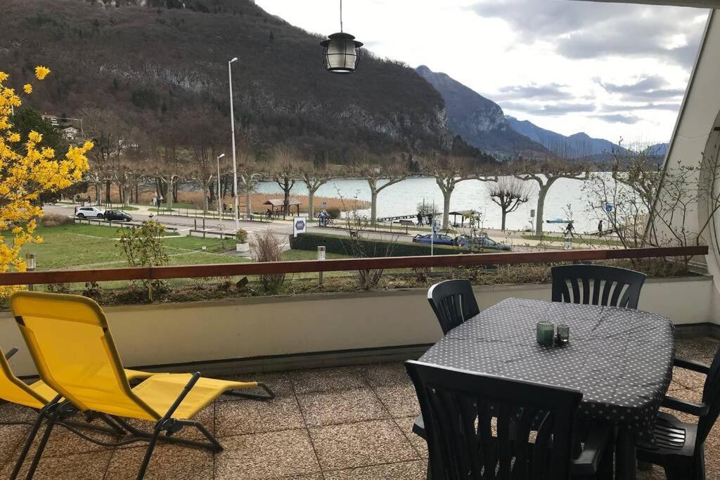 Chez Jacques - Terrasse Avec Vue Lac Et Montagne آنسي المظهر الخارجي الصورة
